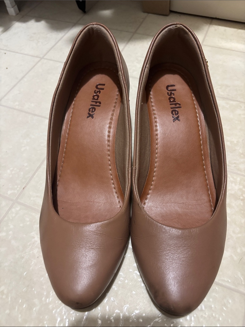 Women's Tan Leather Comfort Pumps